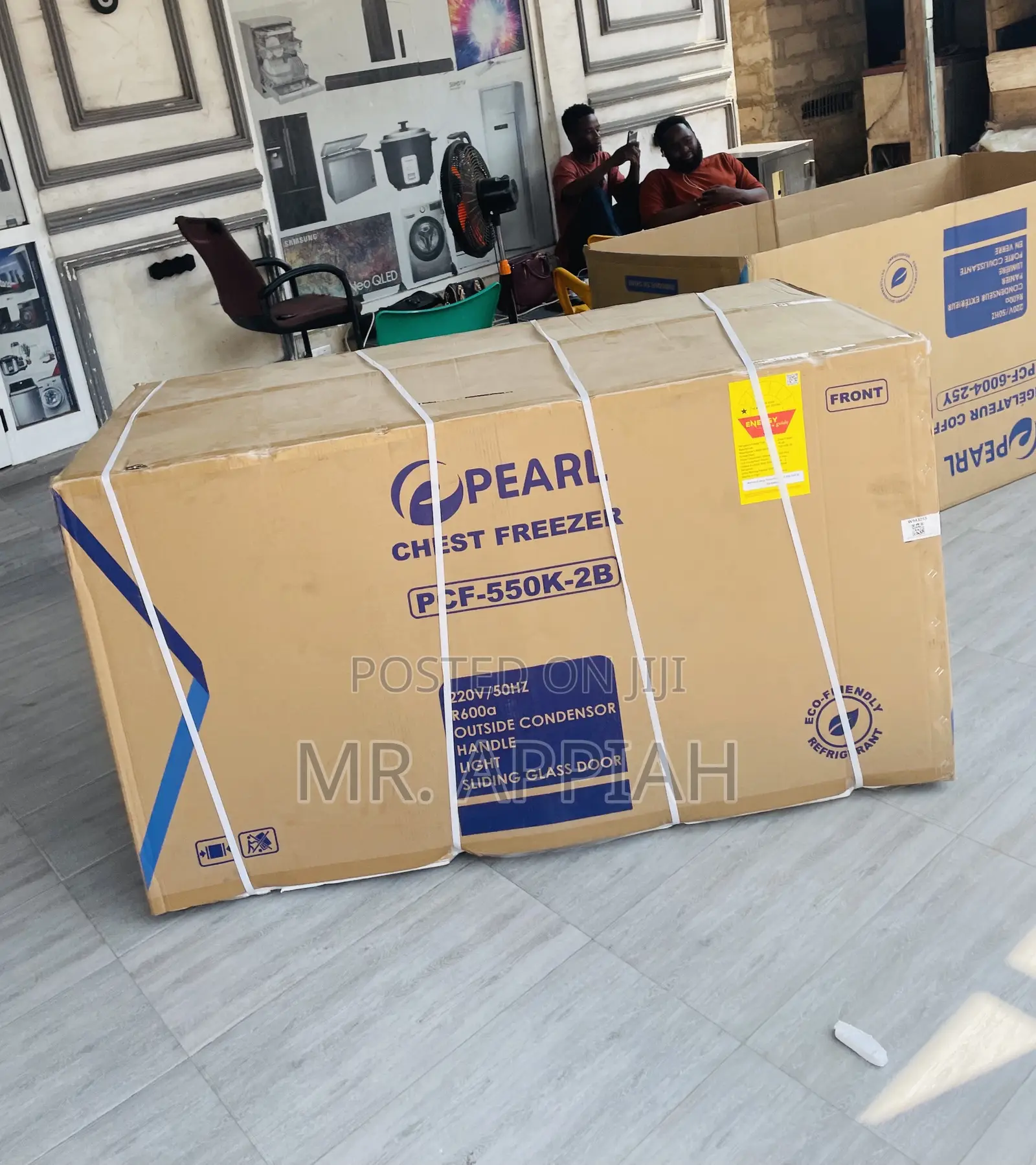 Energy Saving Pearl PCF--2b Chest Freezer.
