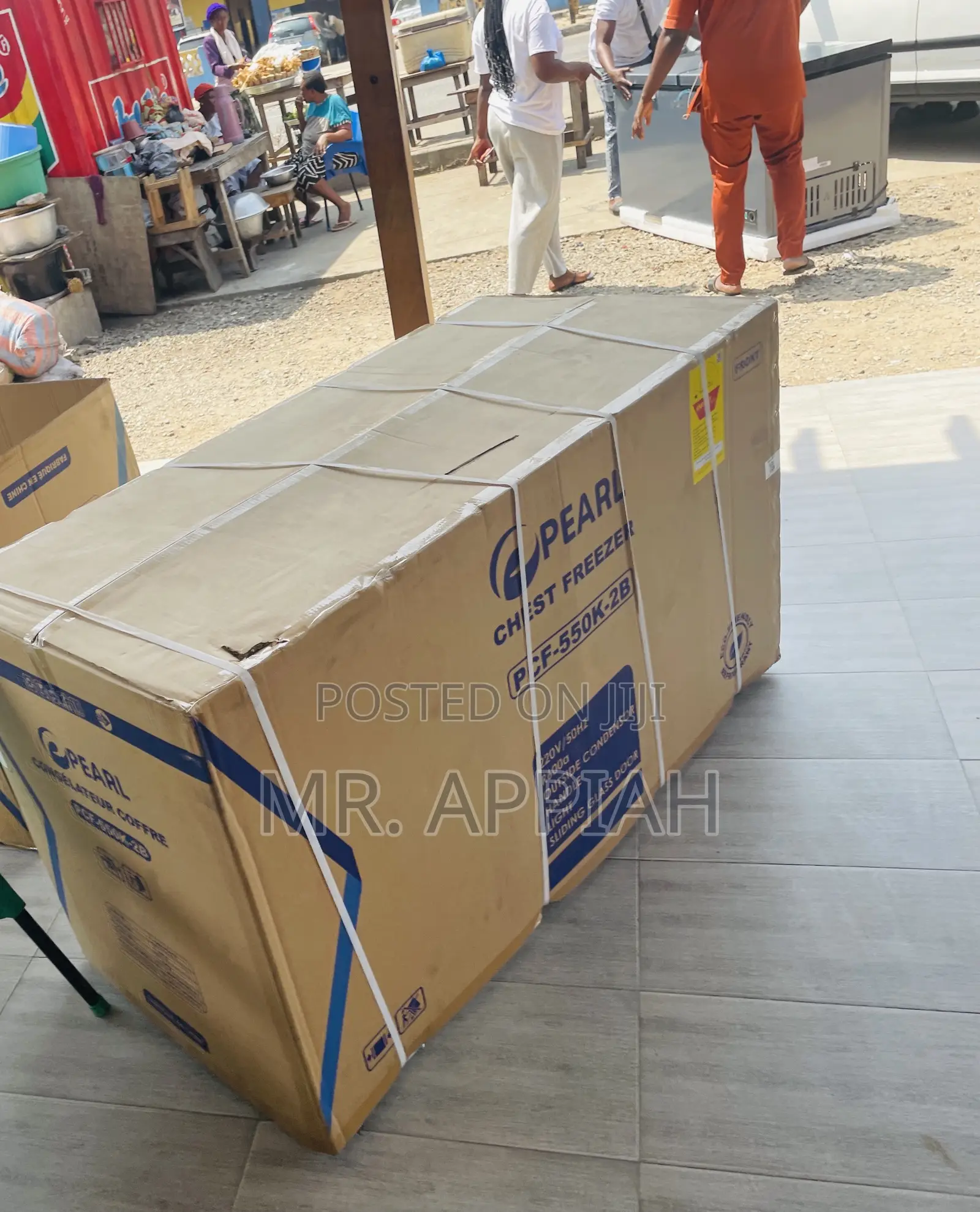 Energy Sufficient Pearl PCF--2b 1 Door Chest Freezer.
