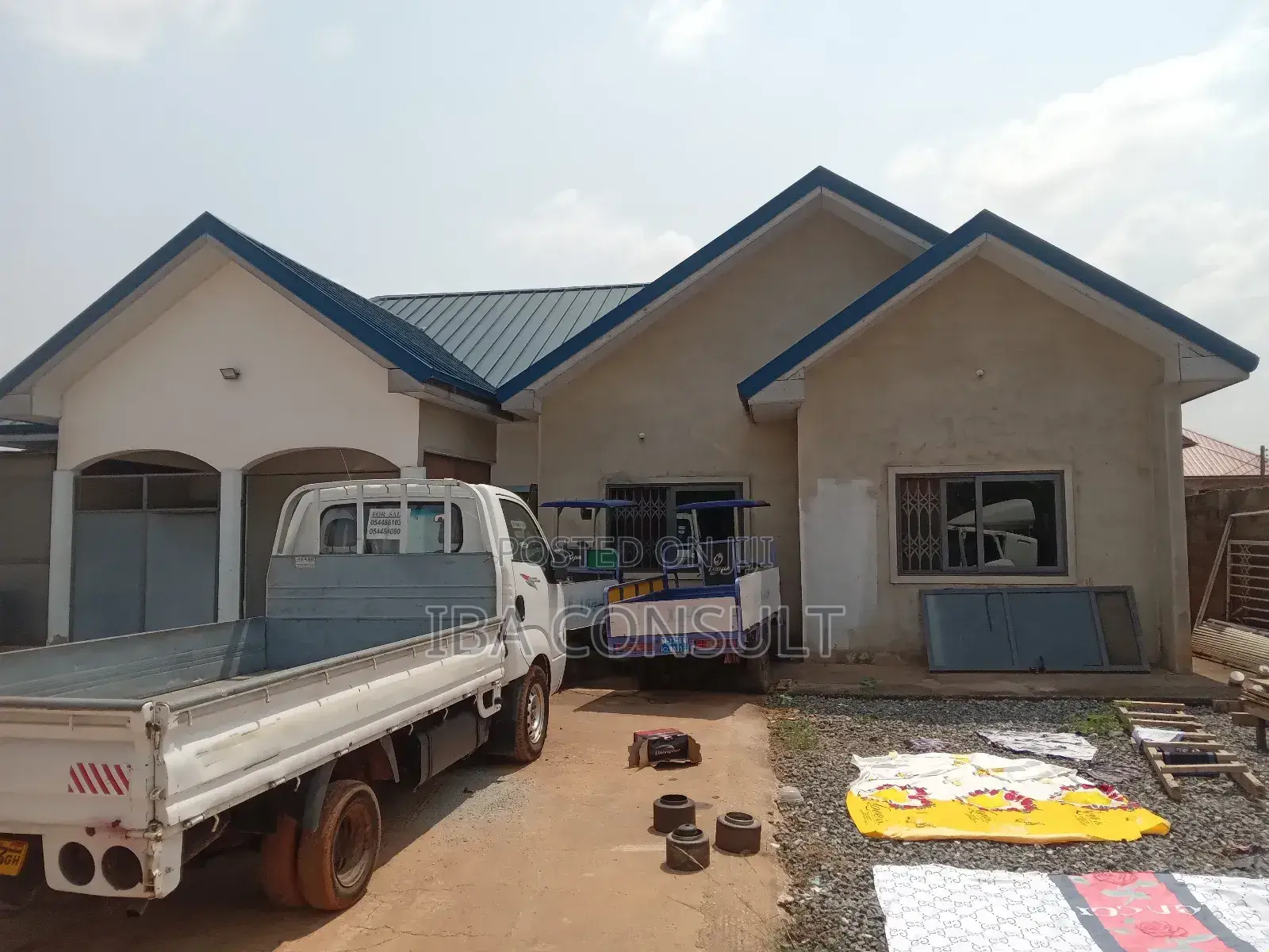 3bdrm House in Oyibi, Valley View Area for sale