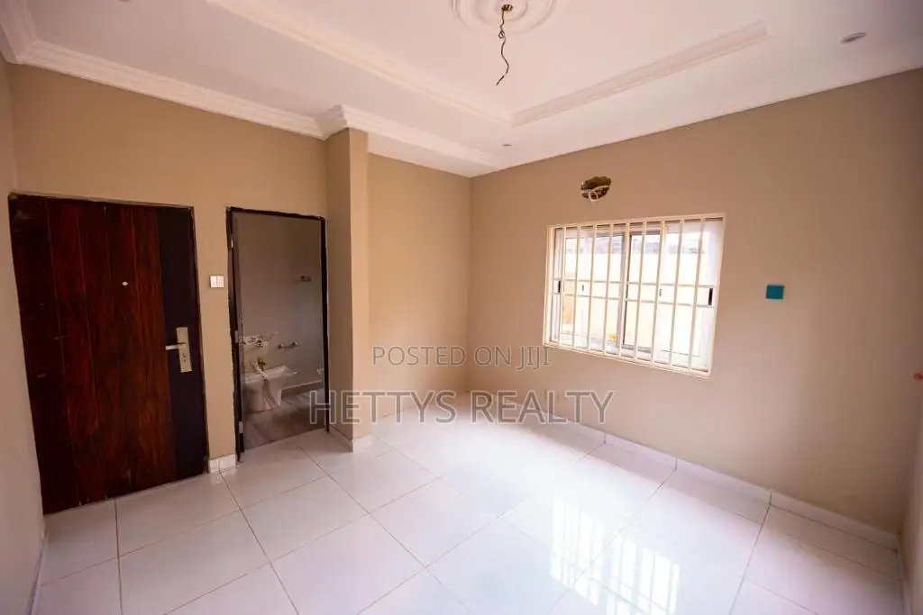 3bdrm House in Oyarifa for sale