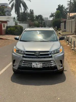 Toyota Highlander Limited Platinum 4x4 V6 (3.5L 6cyl 8A) 2018 Silver