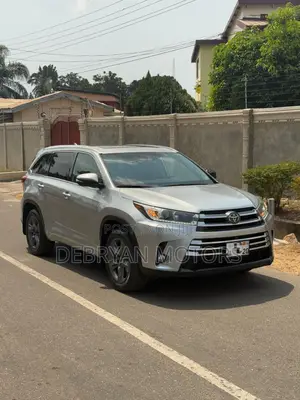 Toyota Highlander Limited Platinum 4x4 V6 (3.5L 6cyl 8A) 2018 Silver