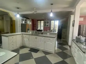 9bdrm House in Amasaman Doboro for sale