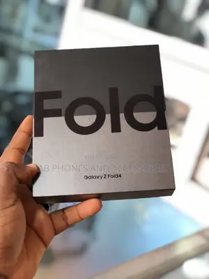 New Samsung Galaxy Z Fold4 256 GB Gold