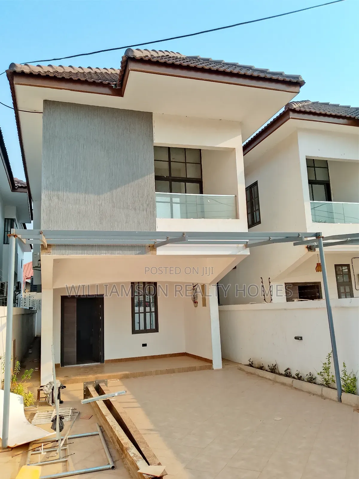 3bdrm House in Community 18 Area, Spintex for rent