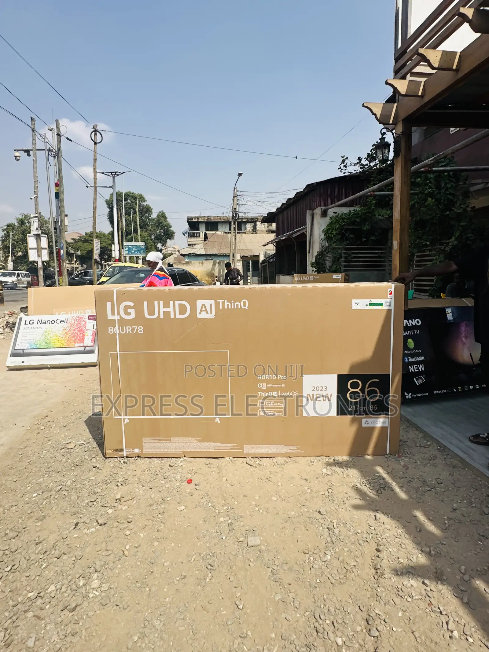Edgeless Frame Uhd Smart Lg 86”Ur78