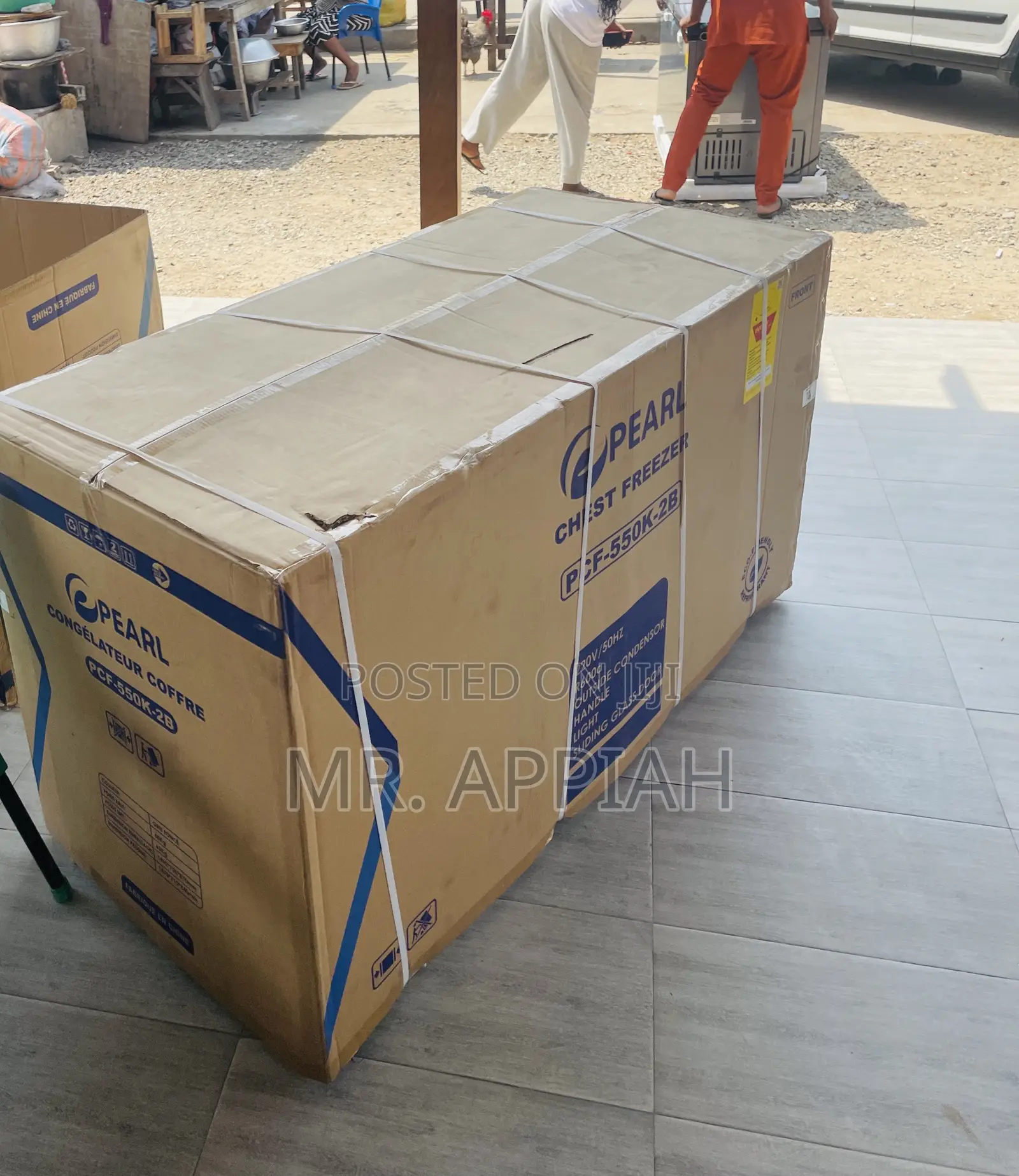 Efficient Pearl PCF--2b 1 Door Electric Chest Freezer.