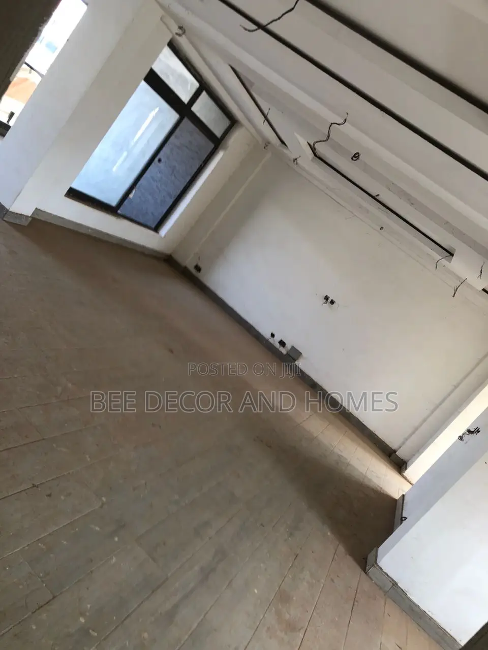 Major Road Side Office Space to Let