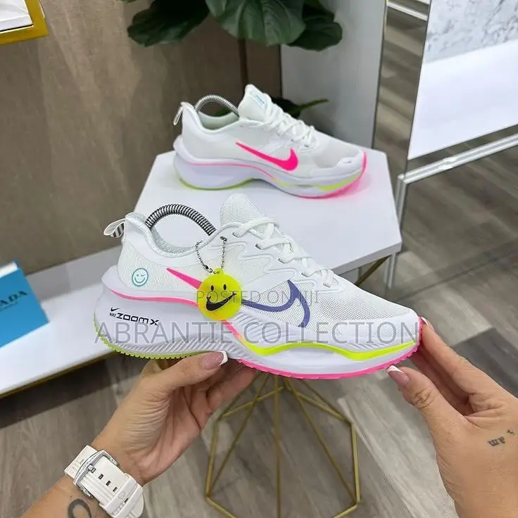 Nike Zoom X Smiley Sneakers