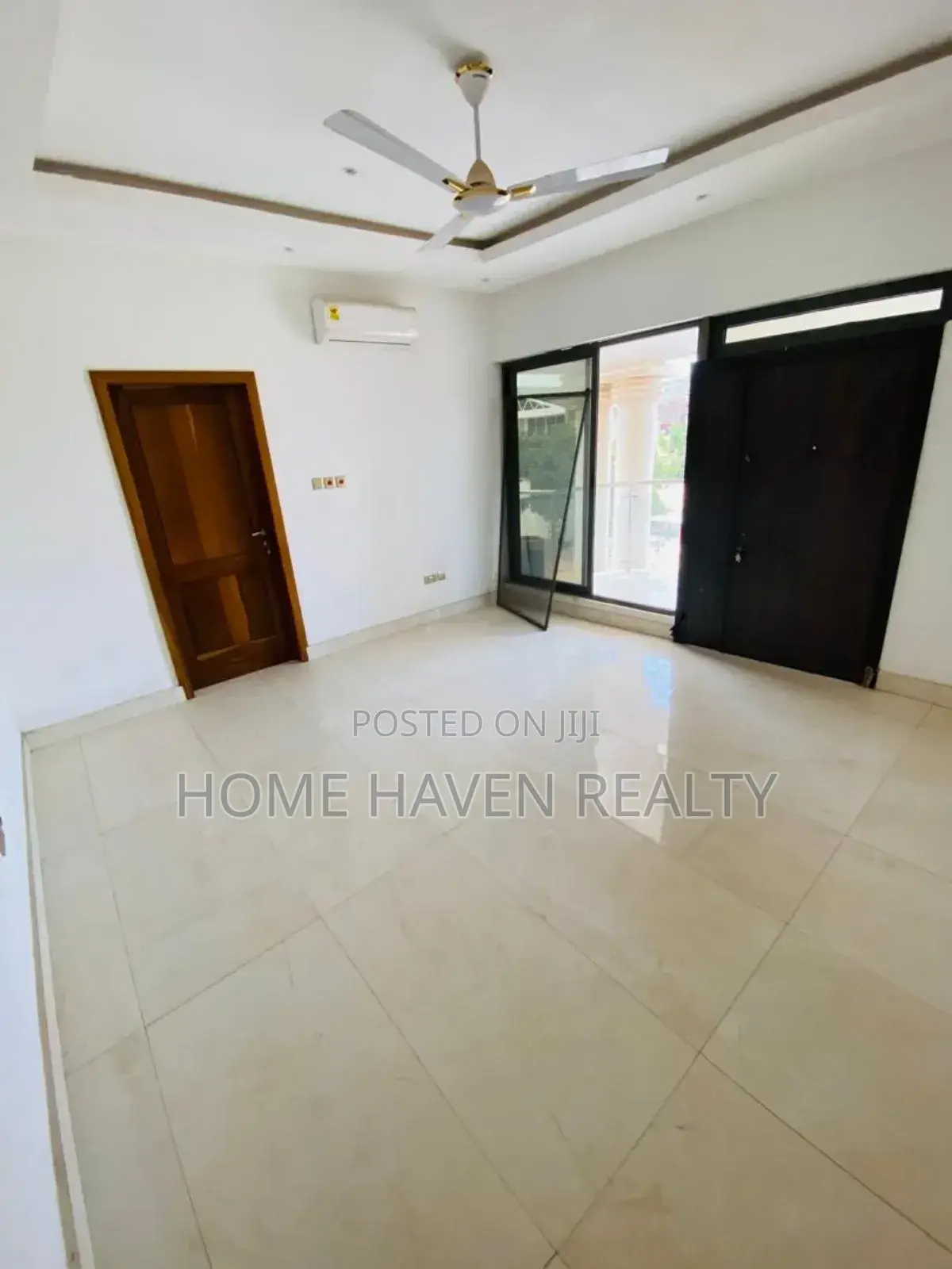 5bdrm House in Westland for sale