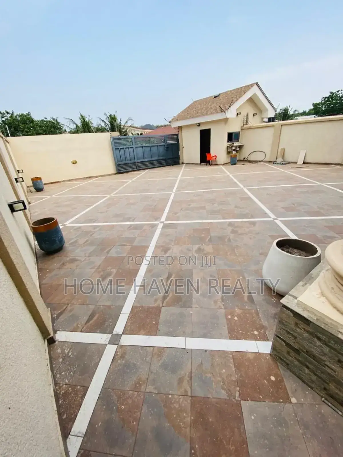 5bdrm House in Westland for sale