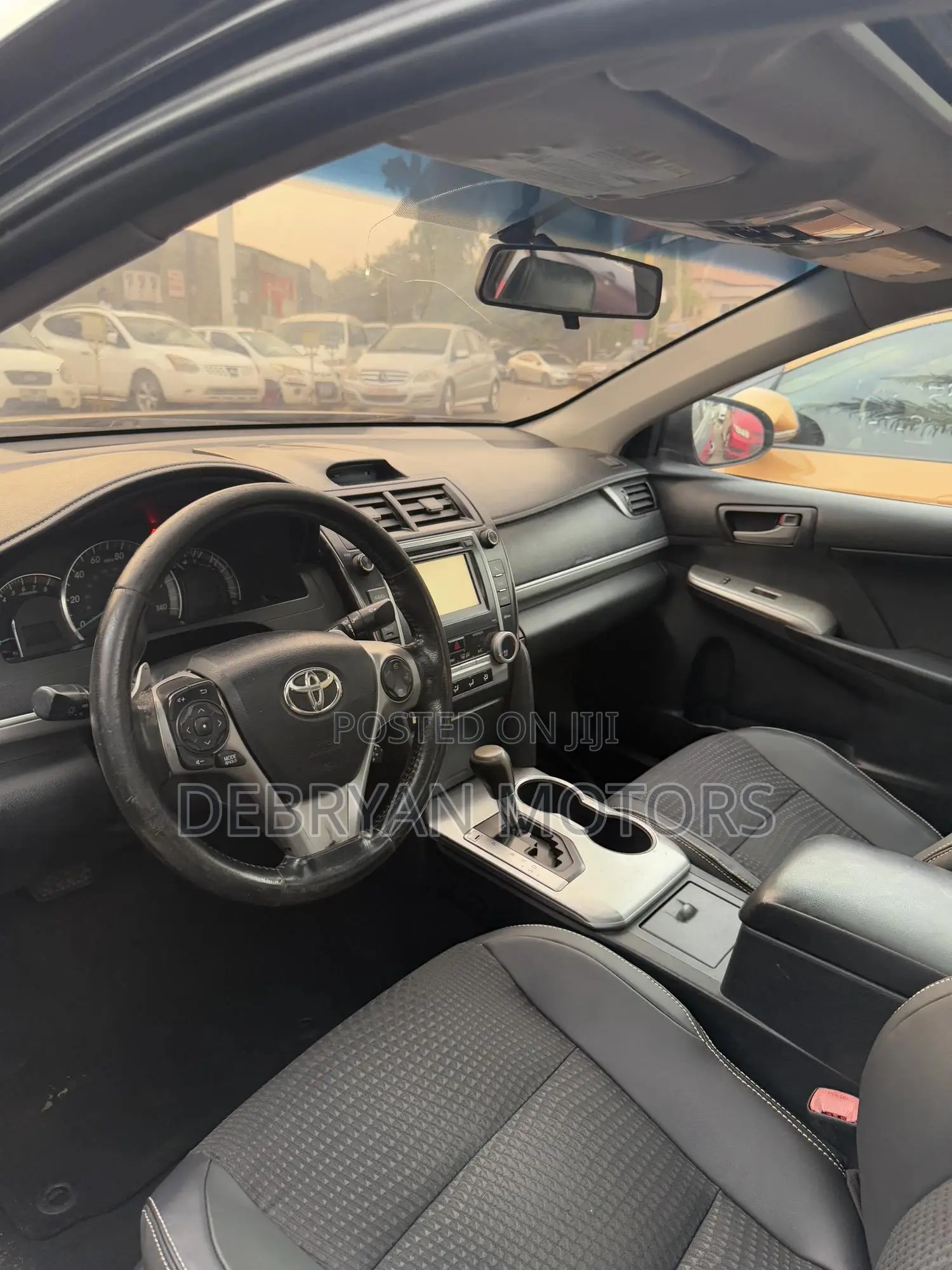 Toyota Camry SE 4dr Sedan (2.5L 4cyl 6A) 2013 Black