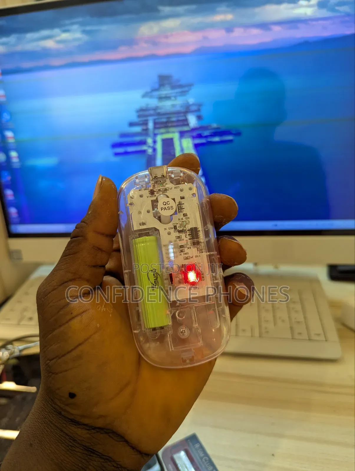 Chargeable Wireless Mouse