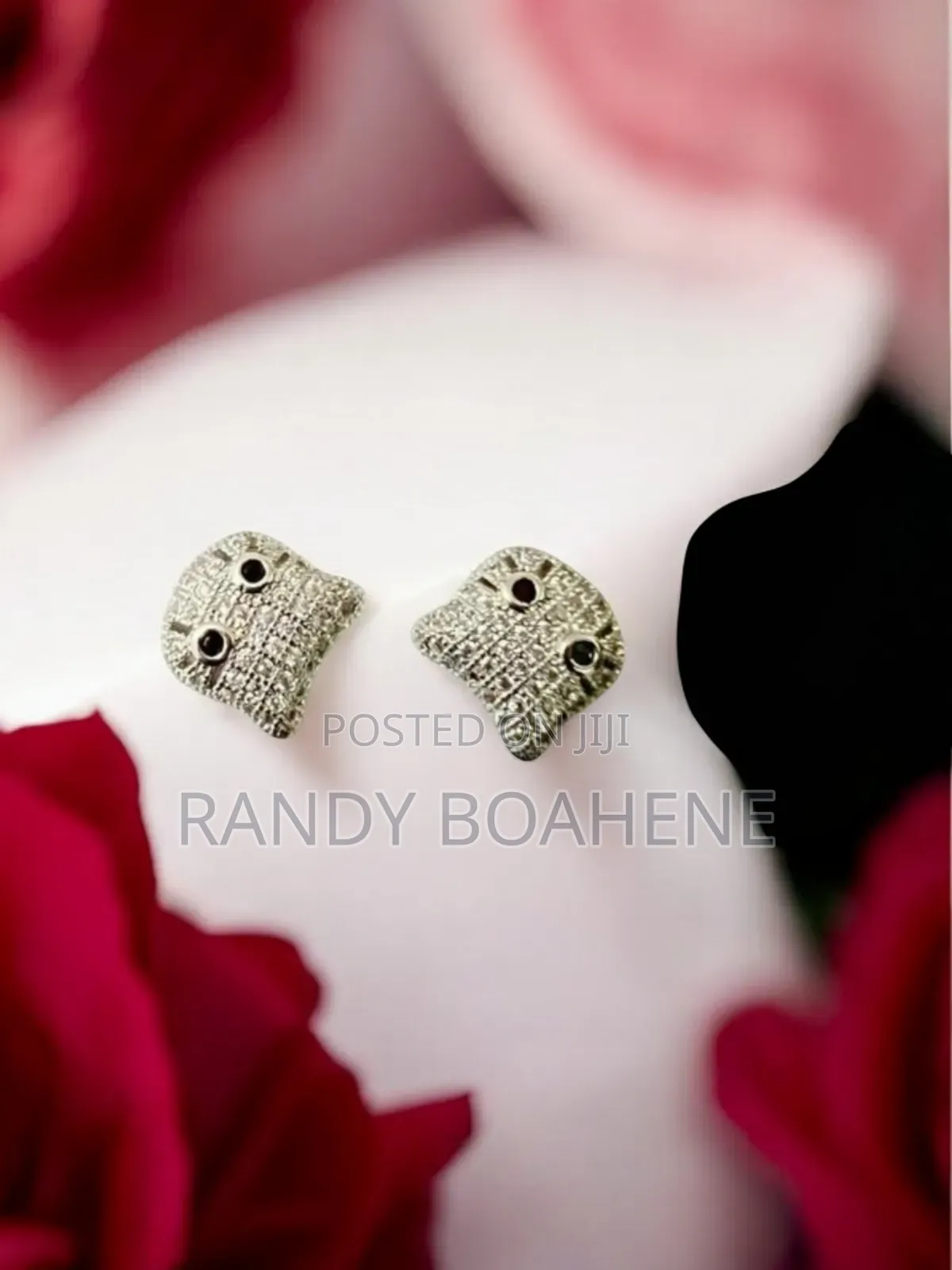 Men Pop Eye Icy Earrings