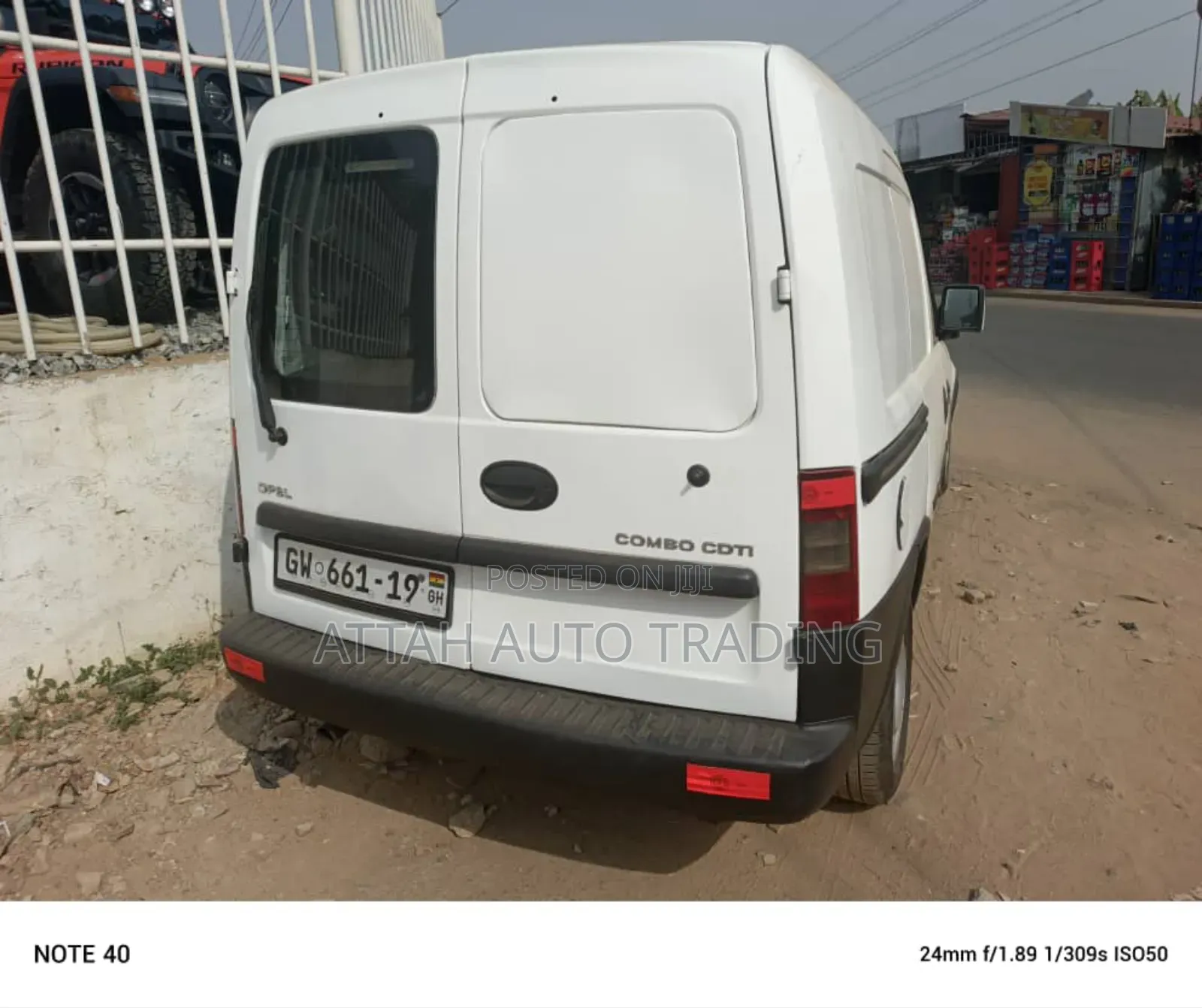 Ford E350 2006 White