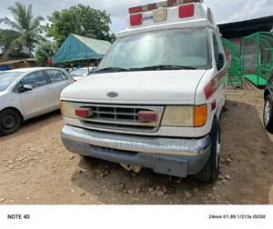 Ford E350 2006 White