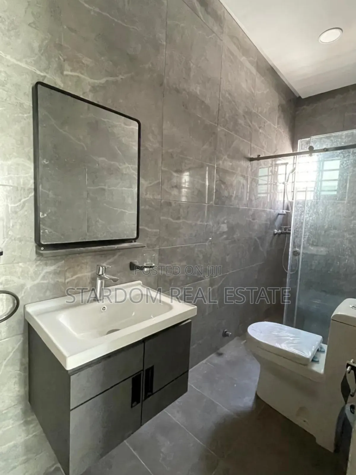 2bdrm Apartment in Emef, Lashibi for rent