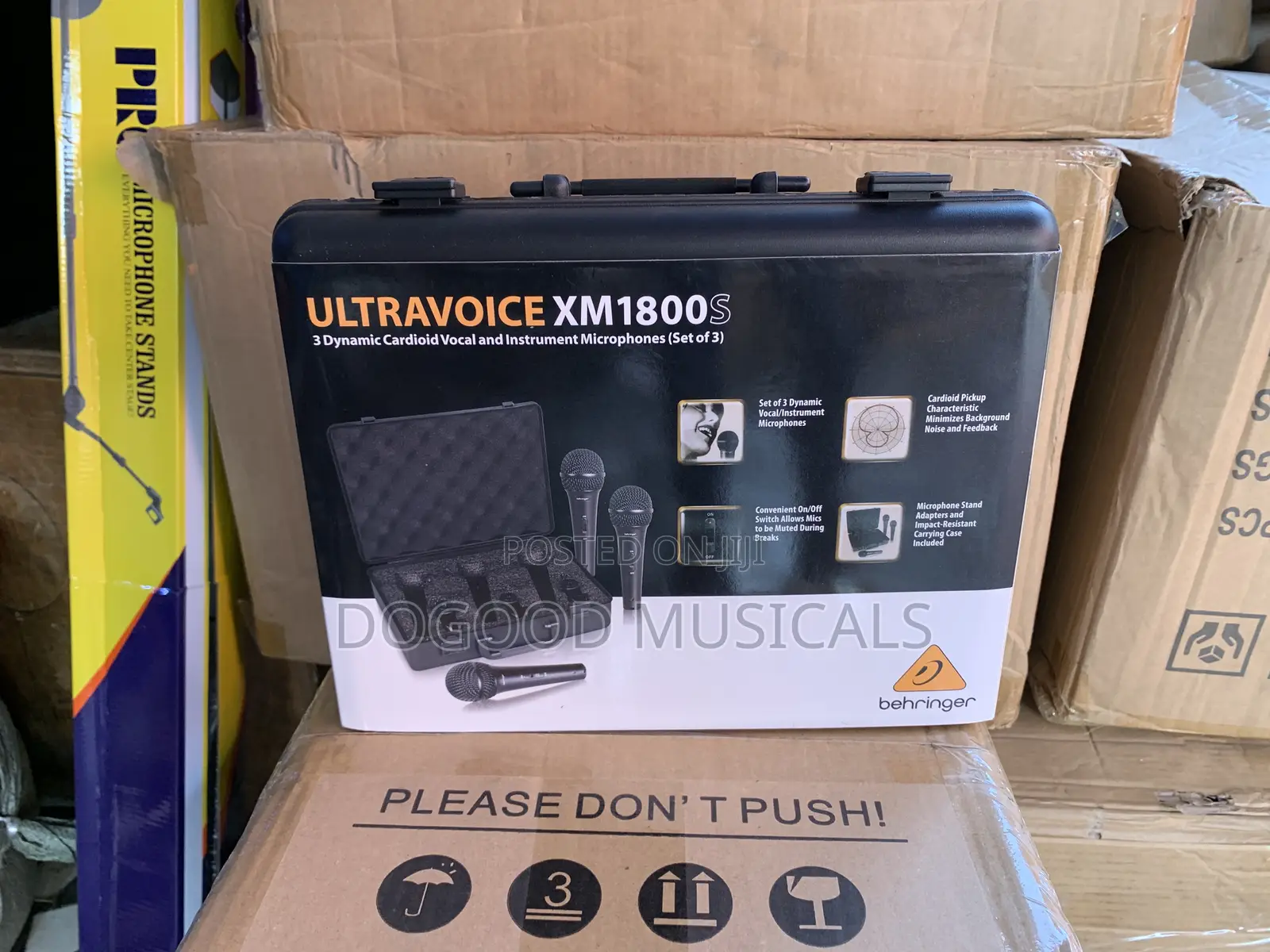 Behringer ULTRAVOICE Xm-1800s 3in1 Dynamic(Coord) Microphone