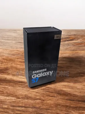 New Samsung Galaxy S7 32 GB Black