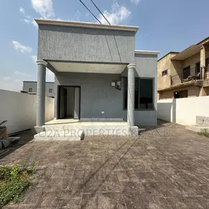3bdrm House in Lakeside Estate for sale