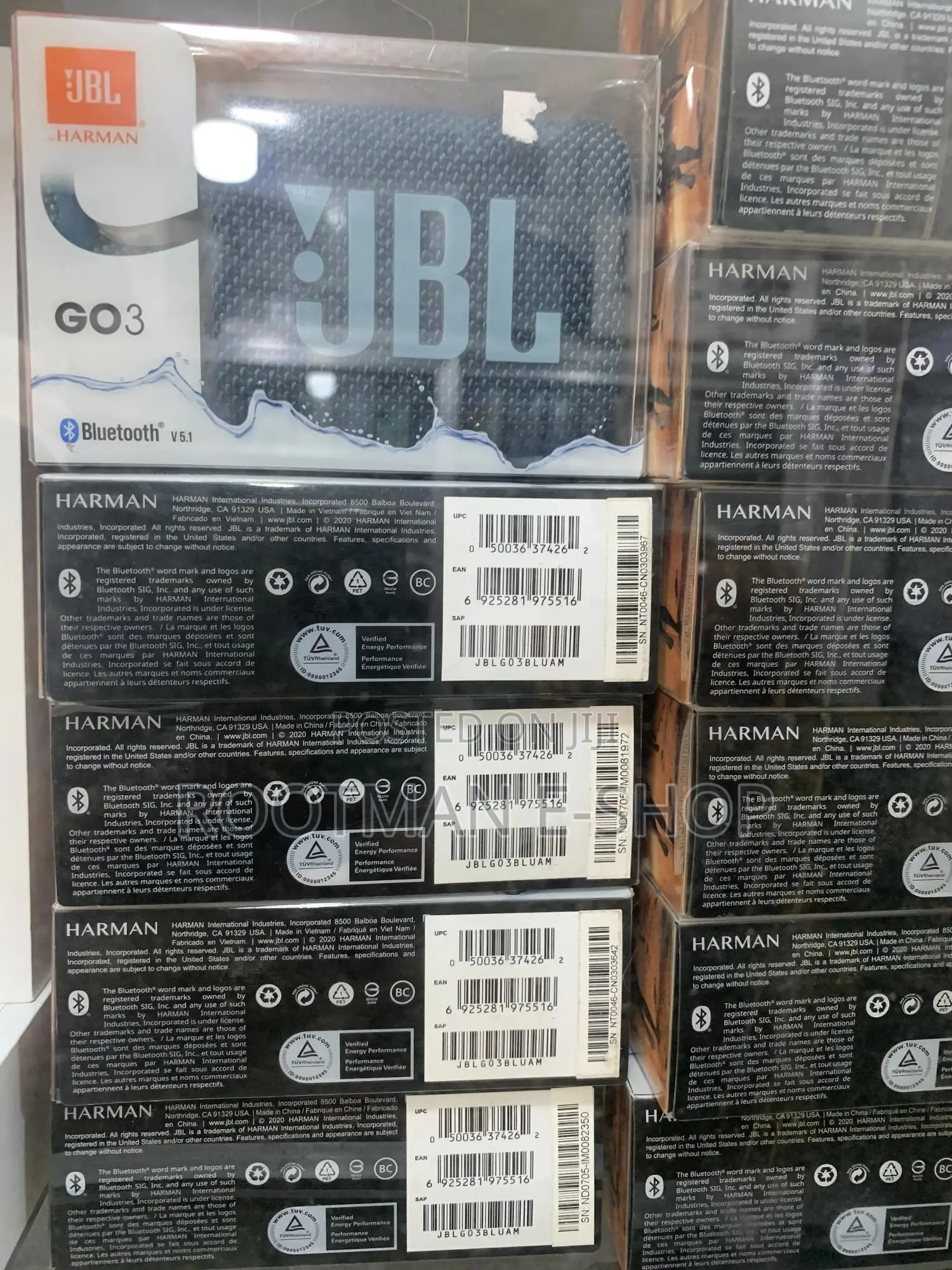 JBL Go 3 -Portable Bluetooth Waterproof/Dustproof, Keychain