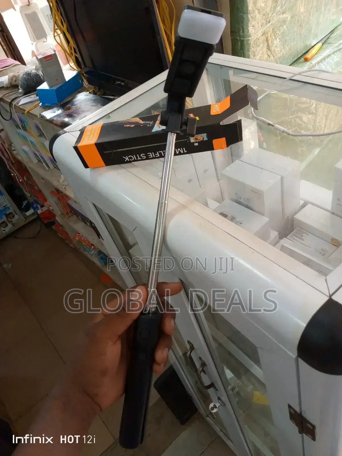 Mini Selfie Stick With Tripod Stand and Flash