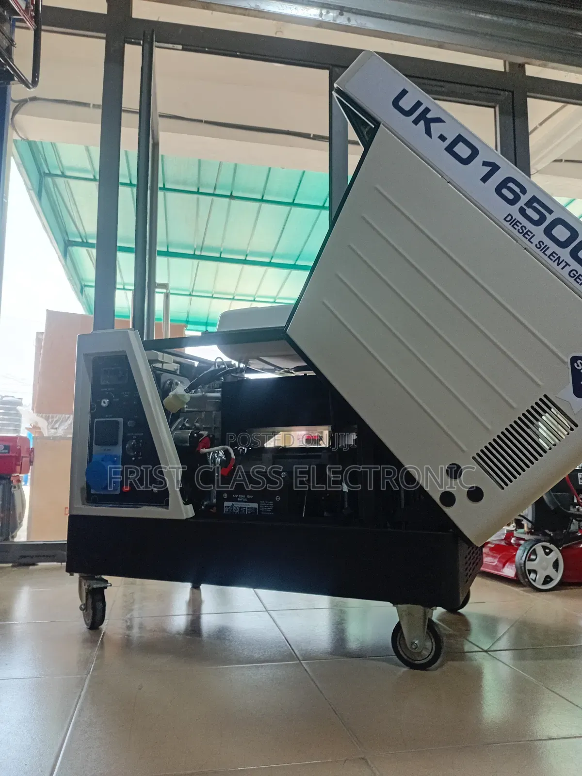 White Coloured Generator Best Quality Qualified Generator