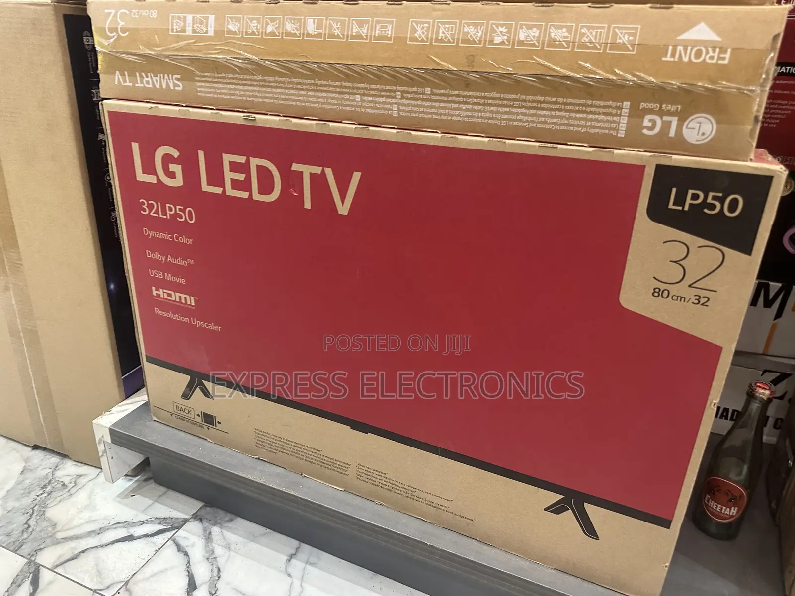 Home Cinema Experience 32LP5000 FHD Satellite