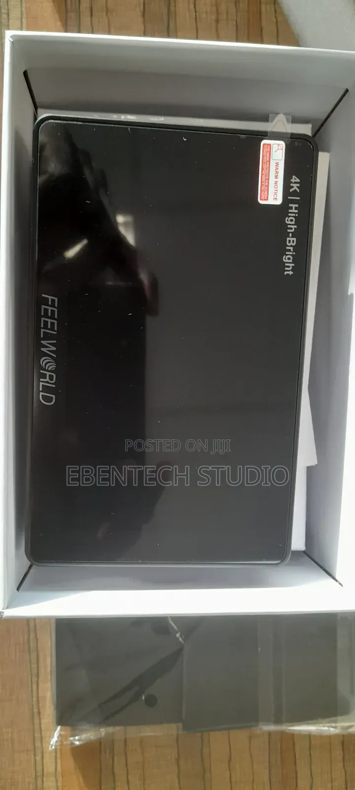 Feelworld F6 Pro Field Monitor on Camera Monitor