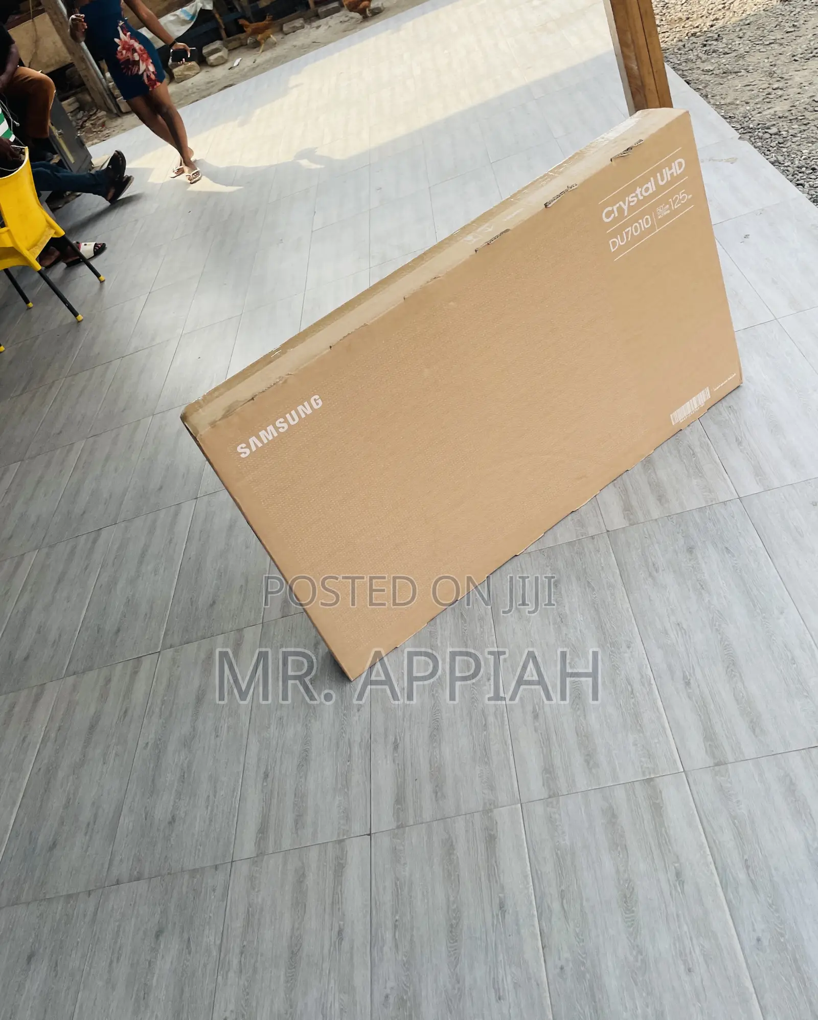 Samsung 50du7010 50 Inch Uhd Smart Screen Television.