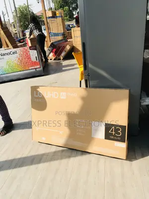 Vibrate Color UHD Smart LG 43” UR73 LG 