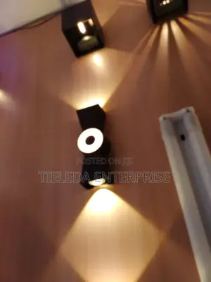 Bowl Tie Shape Wall Light