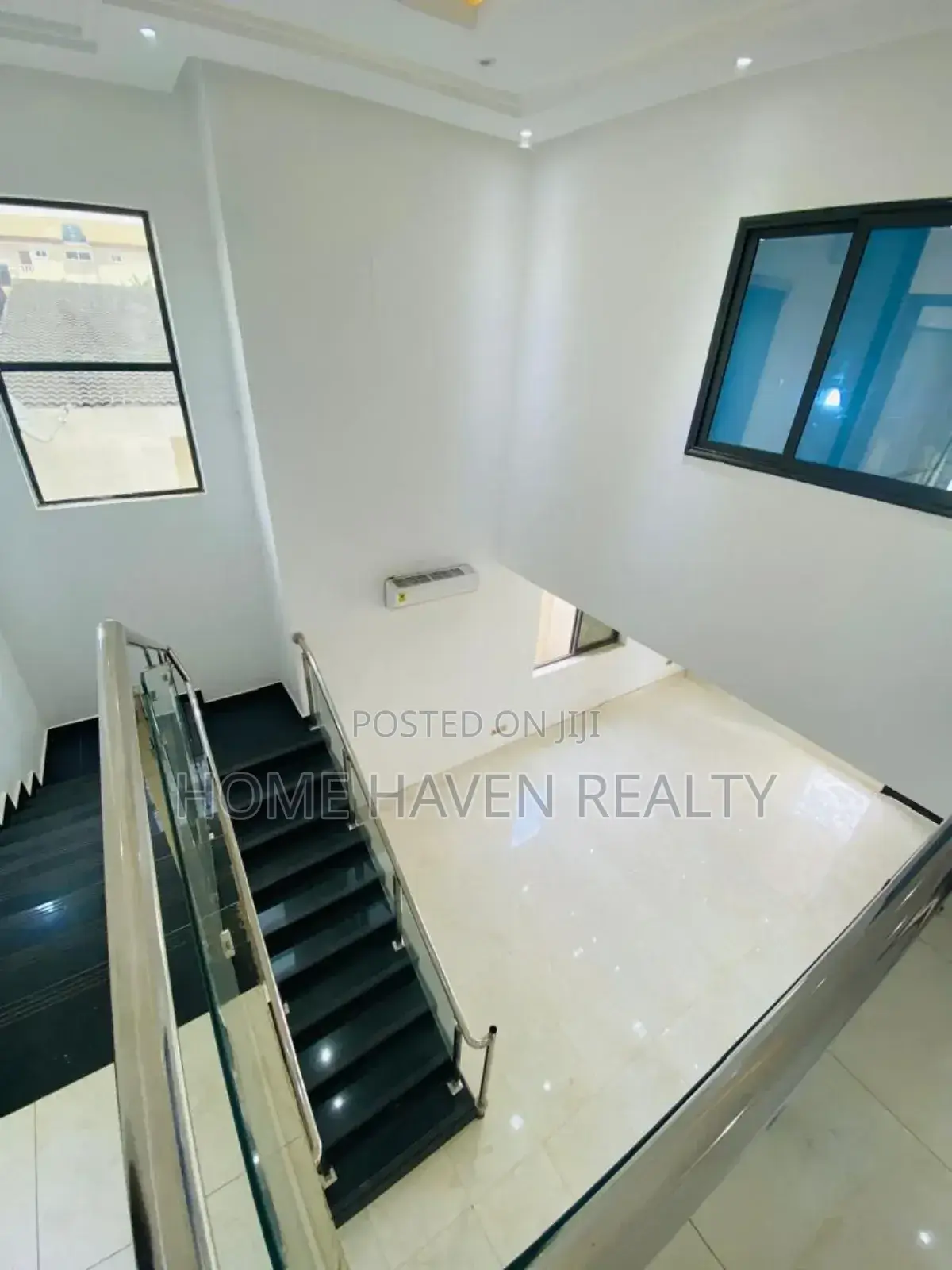 5bdrm House in Westland for sale