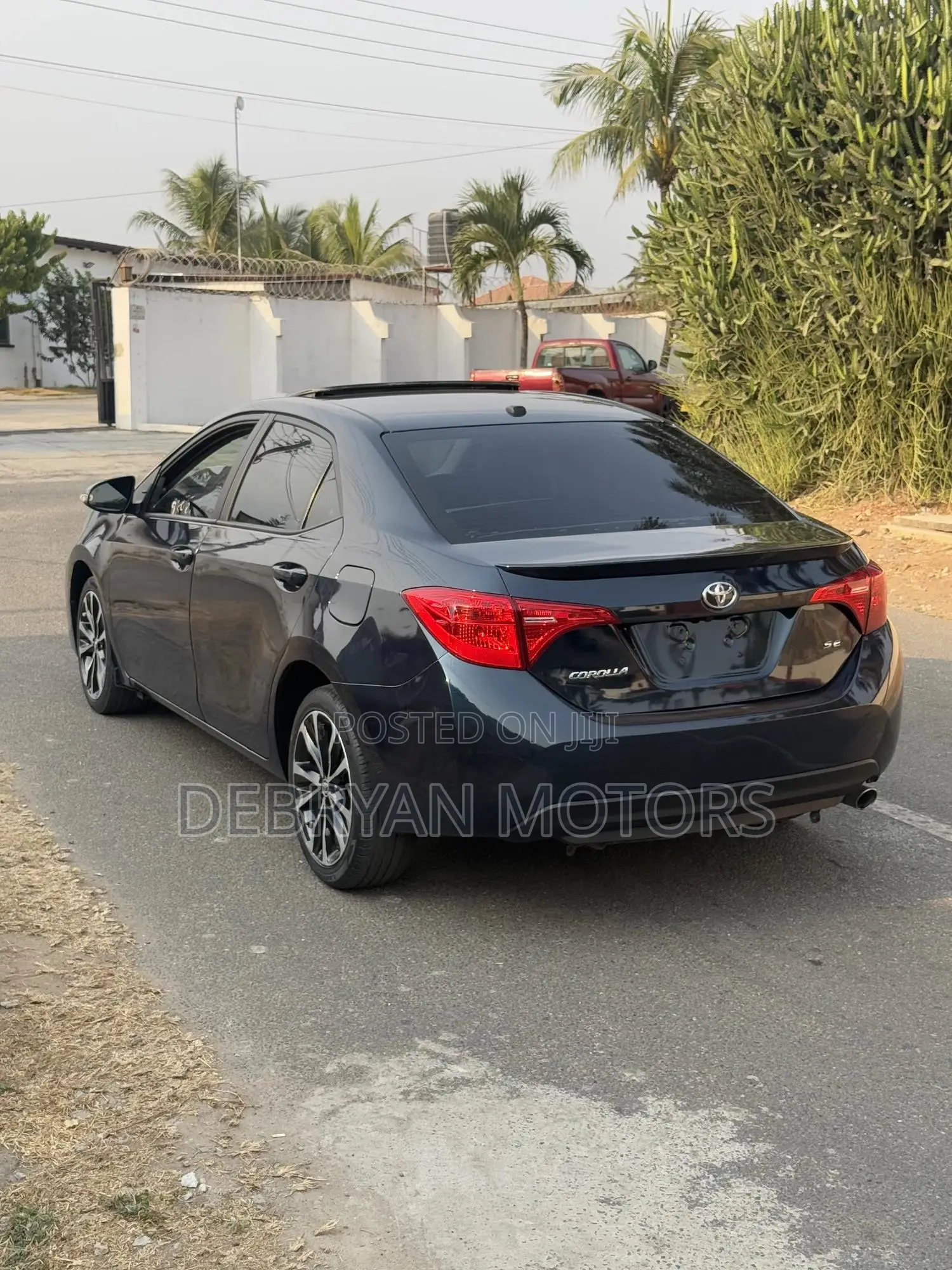 Toyota Corolla SE 4dr Sedan (1.8L 4cyl CVT) 2017 Blue