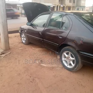 Nissan Primera 1999 Brown