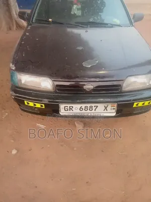 Nissan Primera 1999 Brown