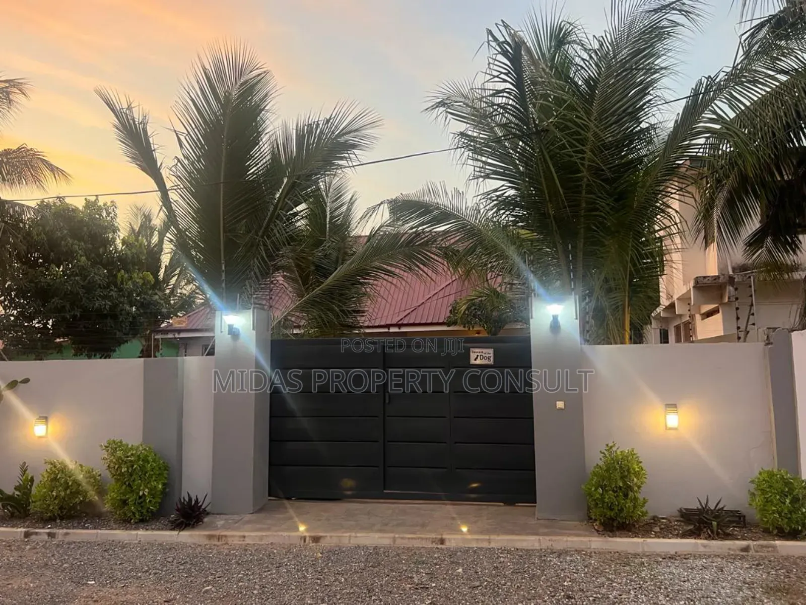 3bdrm House in Tema Community 25 for sale