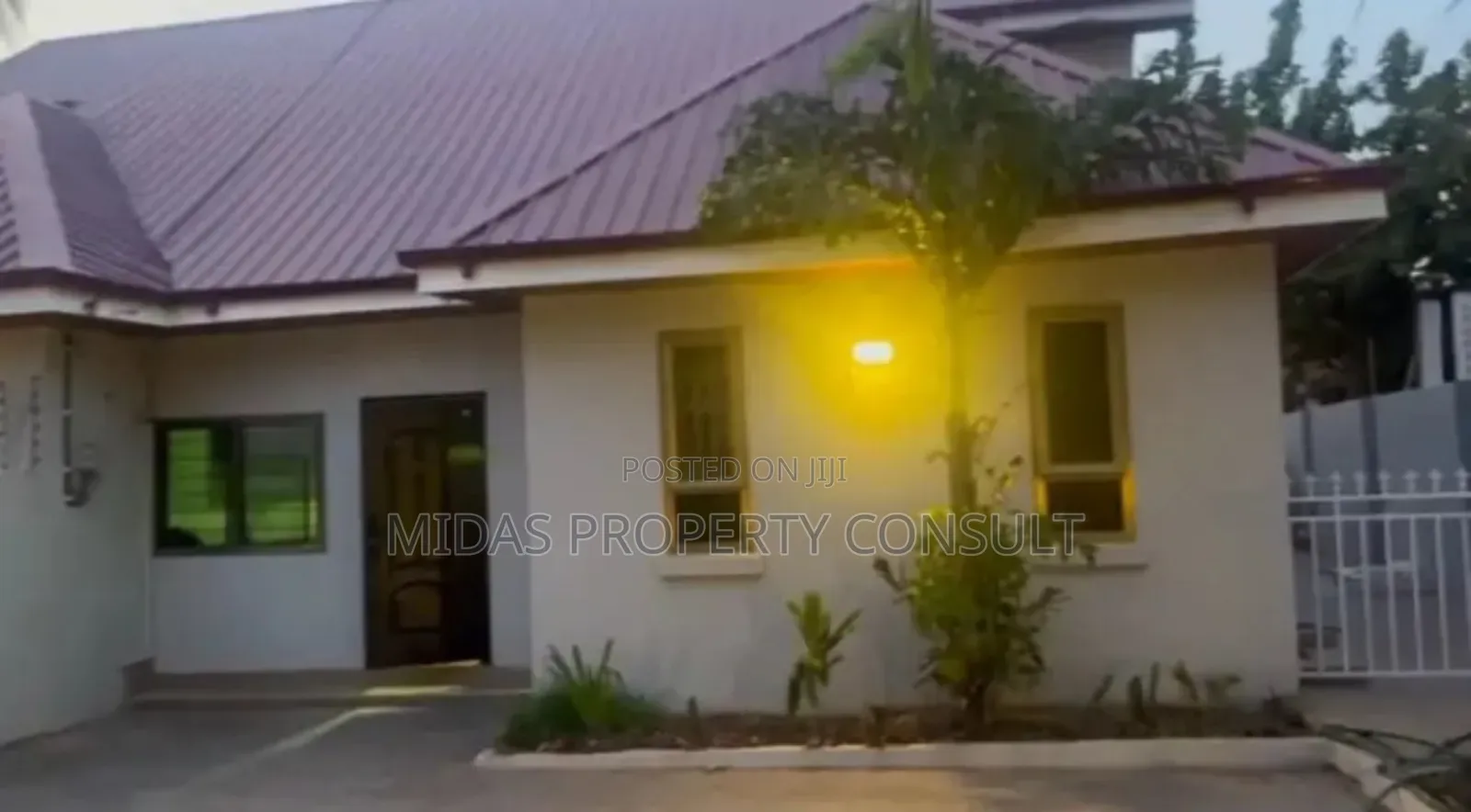 3bdrm House in Tema Community 25 for sale