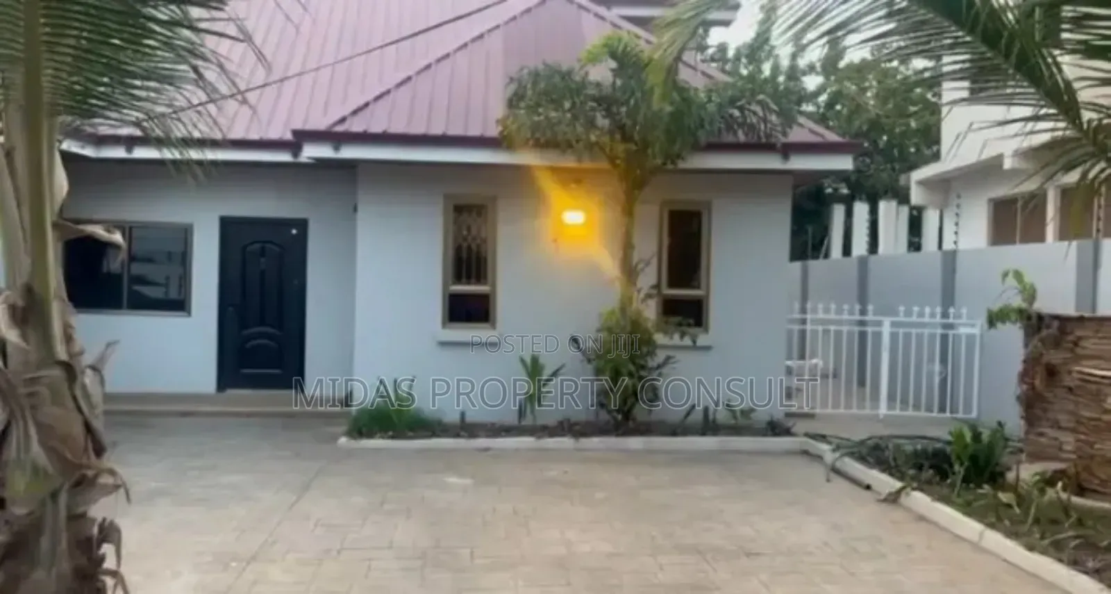 3bdrm House in Tema Community 25 for sale