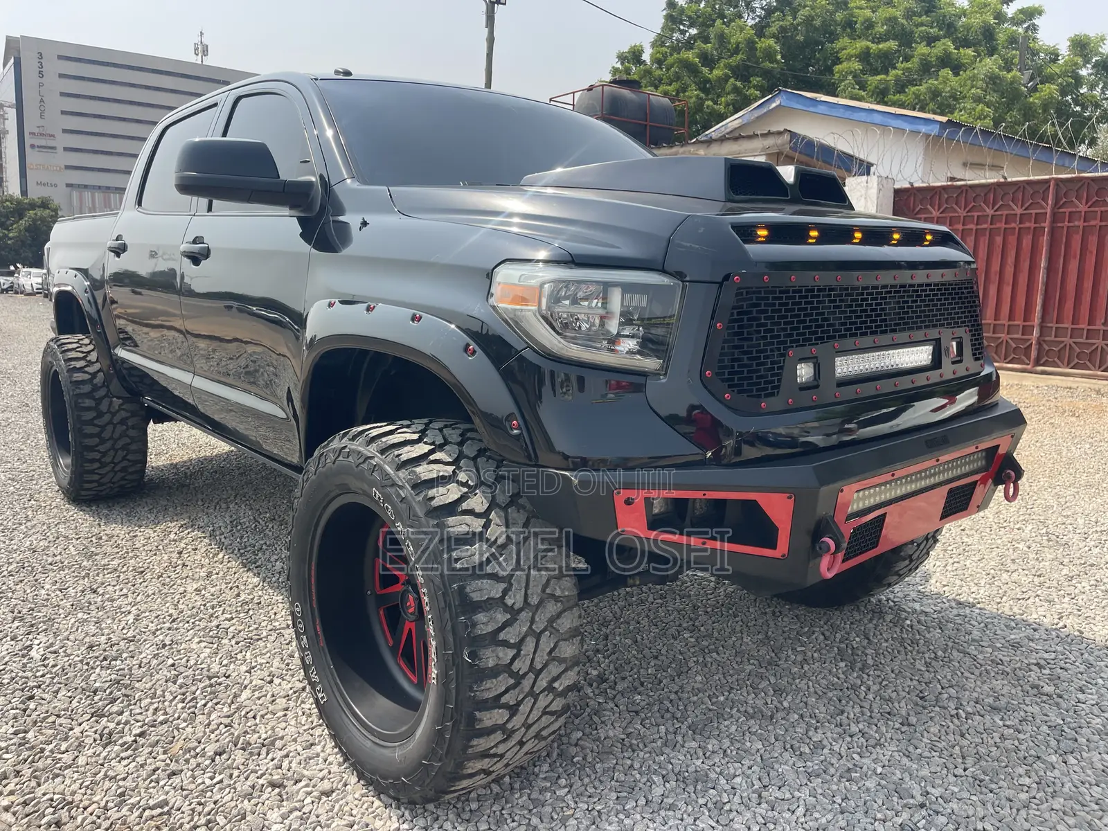 Toyota Tundra 2017 Black