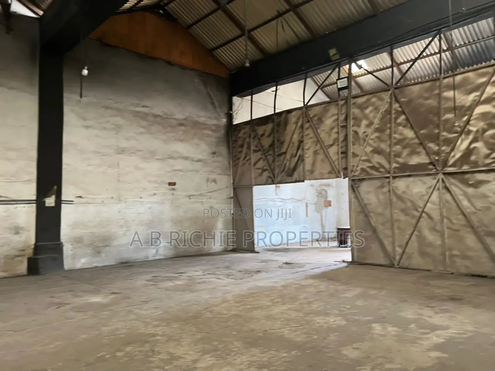 750sqm Warehouse for Rent at Achimota