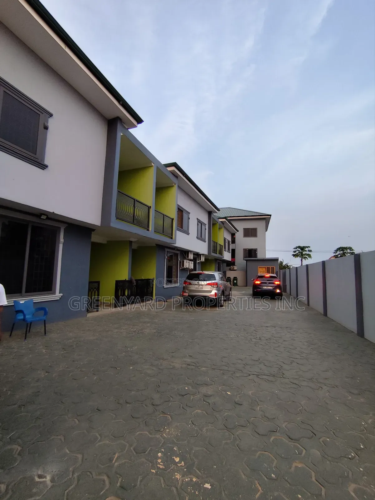 3bdrm Apartment in Madina Estate for rent