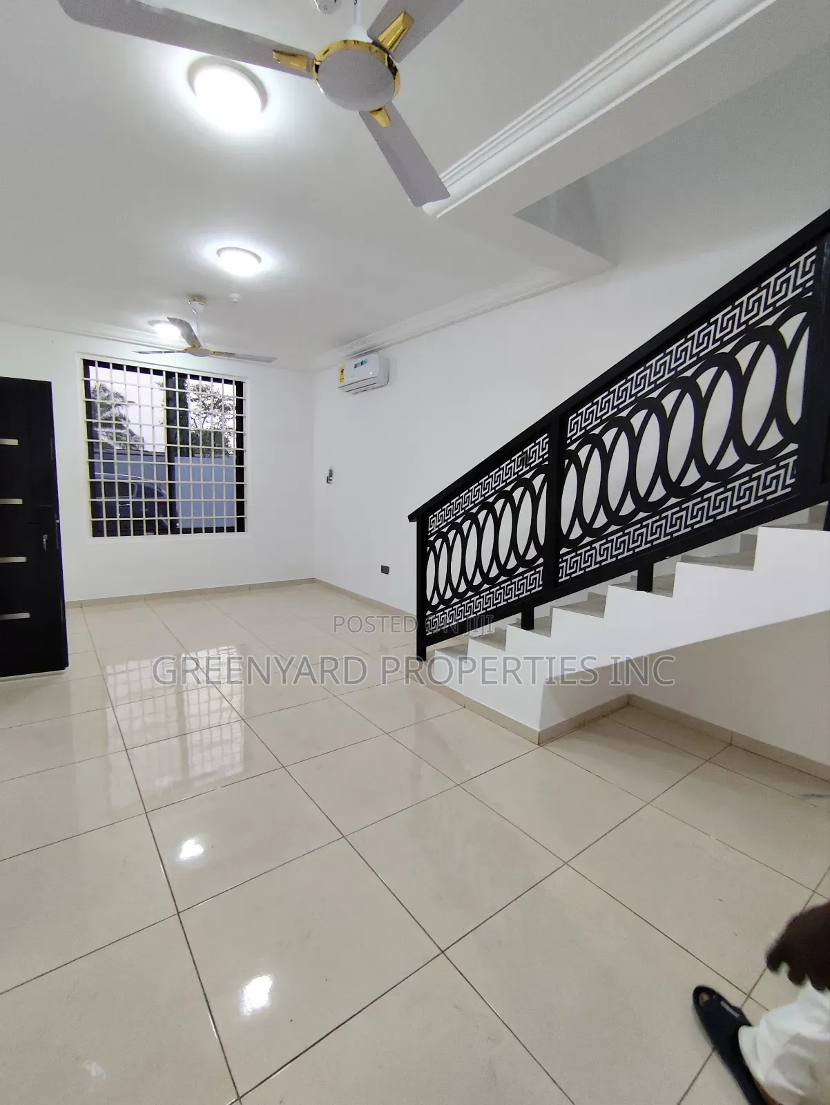 3bdrm Apartment in Madina Estate for rent