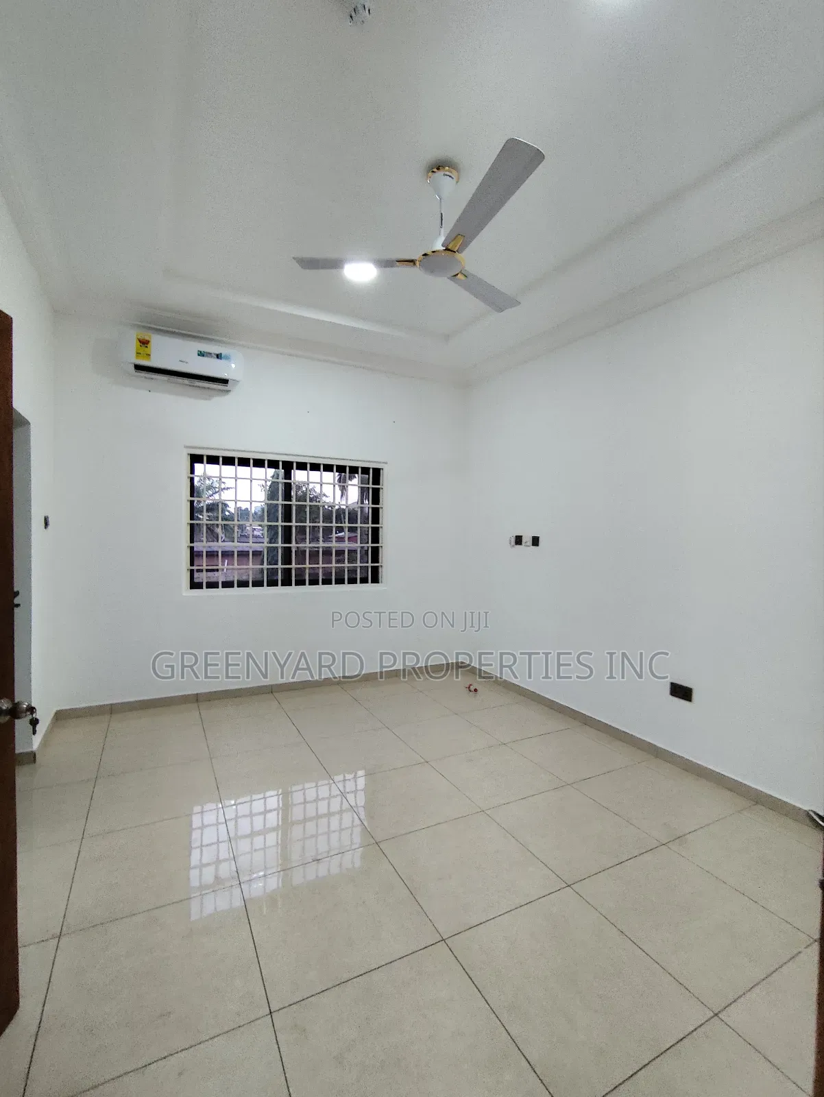 3bdrm Apartment in Madina Estate for rent