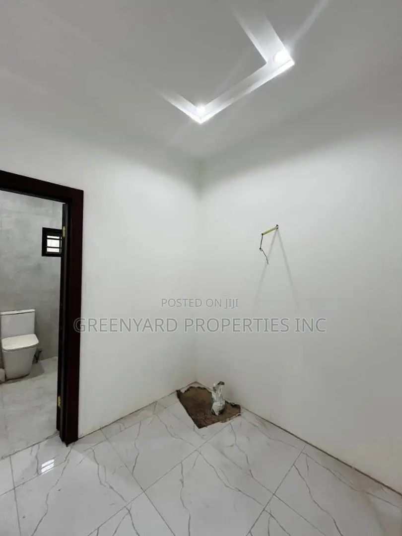 3bdrm Duplex in Pokuase for sale