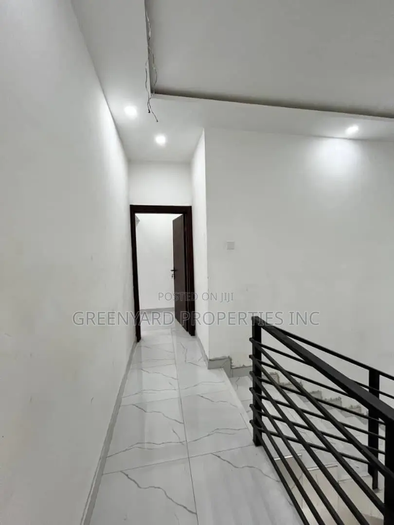 3bdrm Duplex in Pokuase for sale