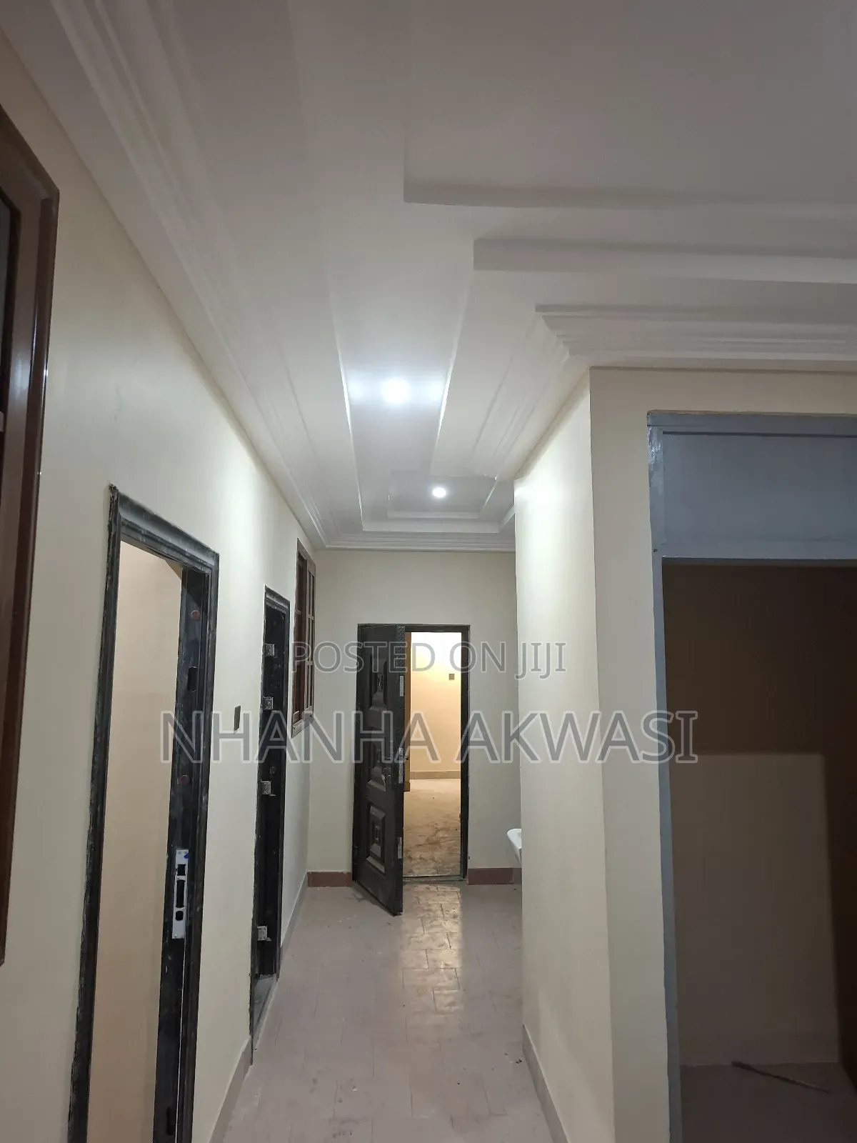 5bdrm House in Community 11 Tema for rent