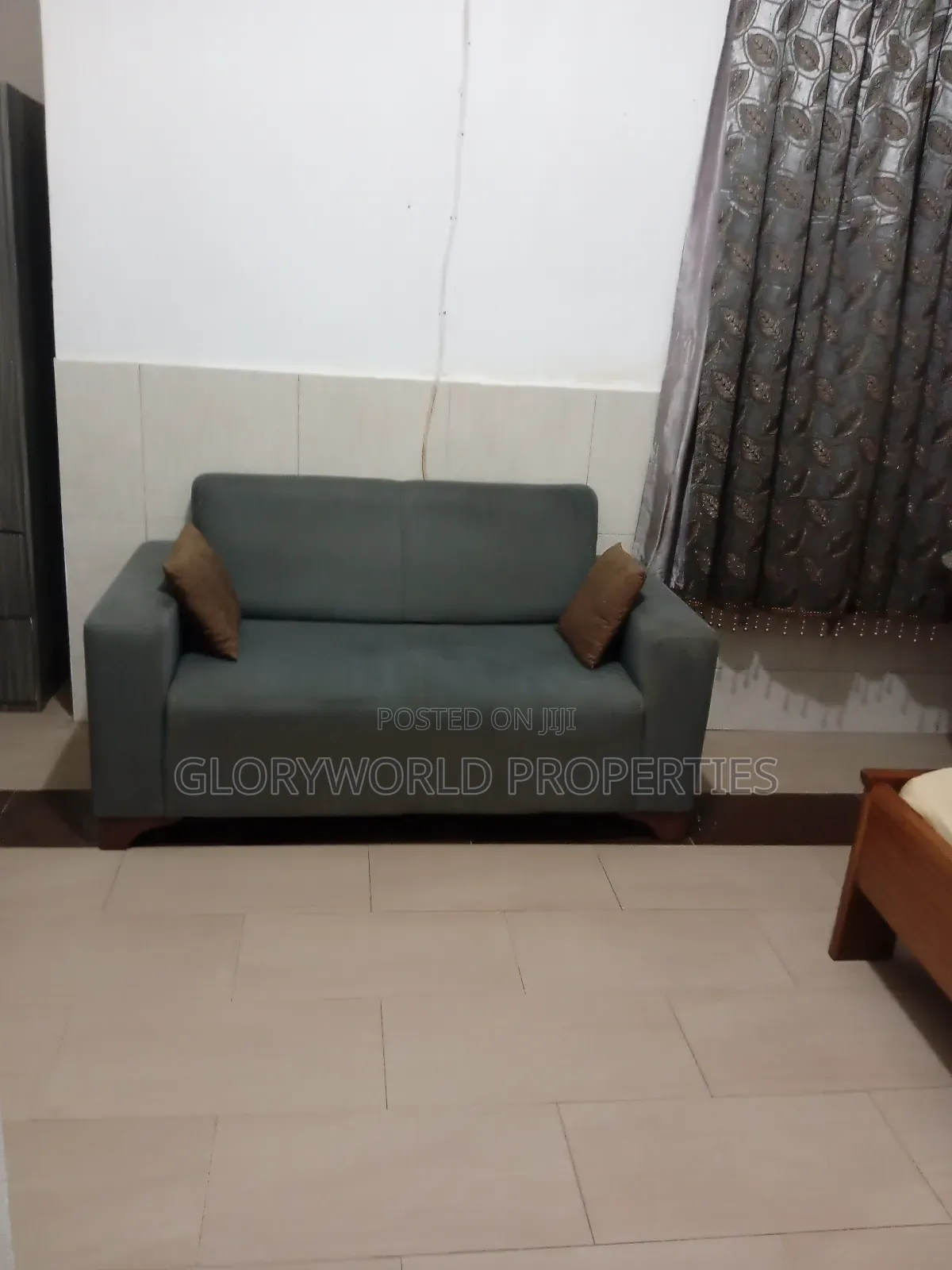 Furnished Room at Spintex (18)