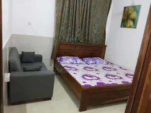 Nice Furnished Room on the 18 Road