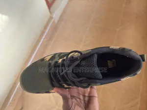 Safety Sneakers (Lightweight, Durable, Comfortable Modern)